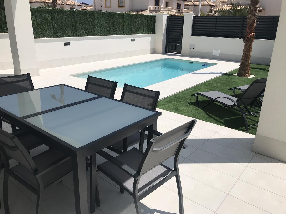 Villa Deluxe La Marina Beach アリカンテ エクステリア 写真
